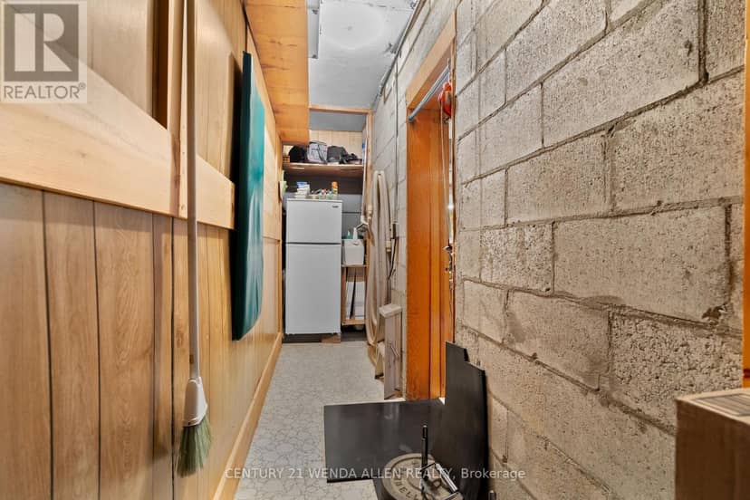 1873 Woodview Avenue — photo 39 of 40