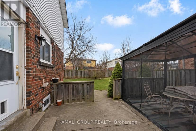 582 Lakeview Avenue — photo 16 of 22