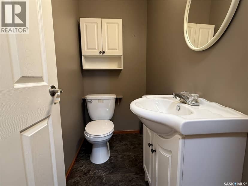 231 Kiezie Channel DRIVE — photo 9 of 29