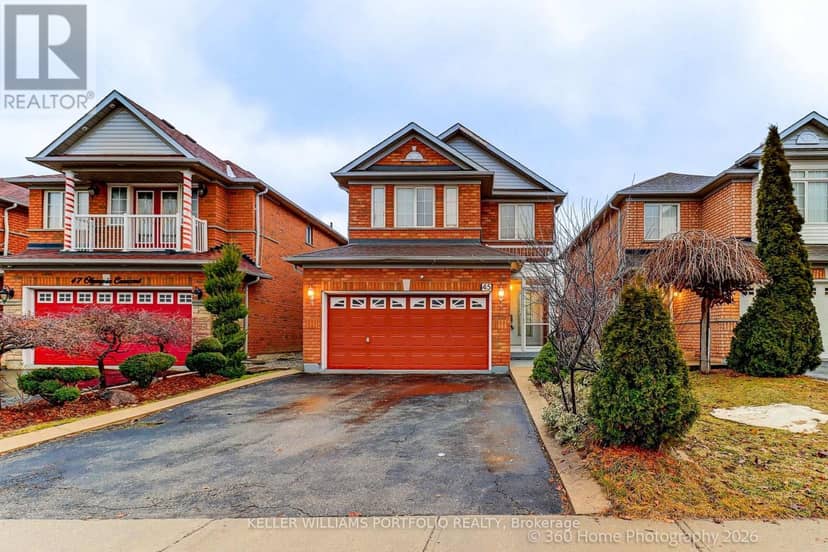 45 Olympia Crescent — photo 25 of 25