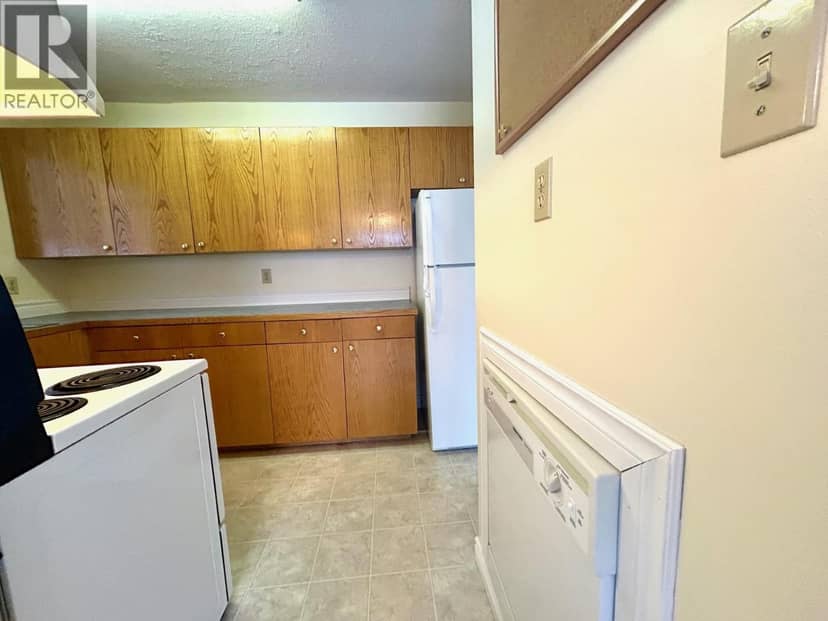 5235 COTTONWOOD ROAD, Fort Nelson, photo 3
