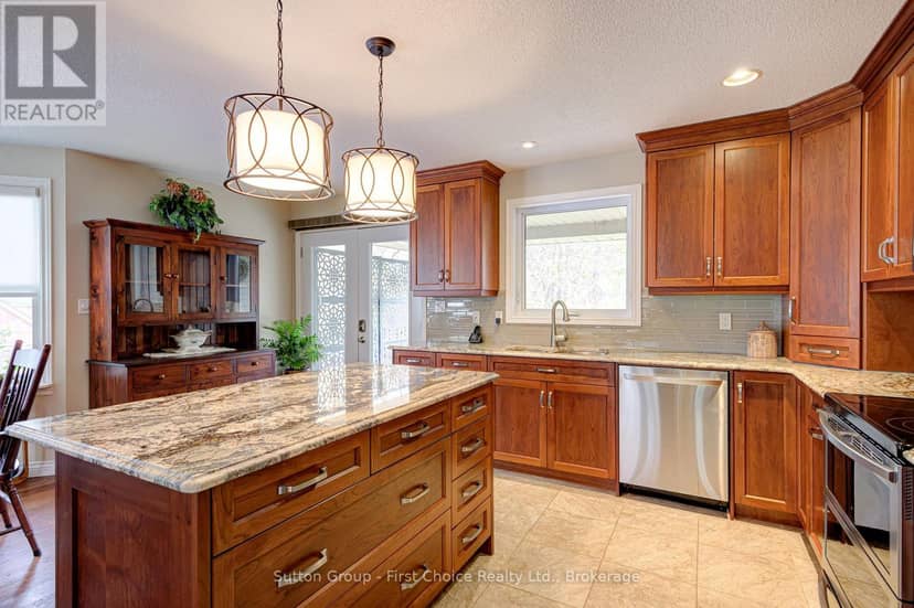 19 Eleanor Street — photo 16 of 40