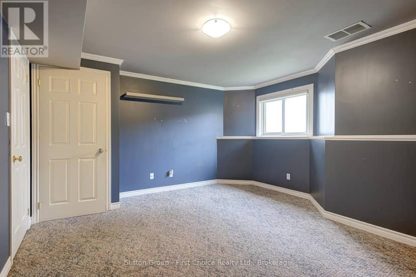 19 Eleanor Street — photo 38 of 40