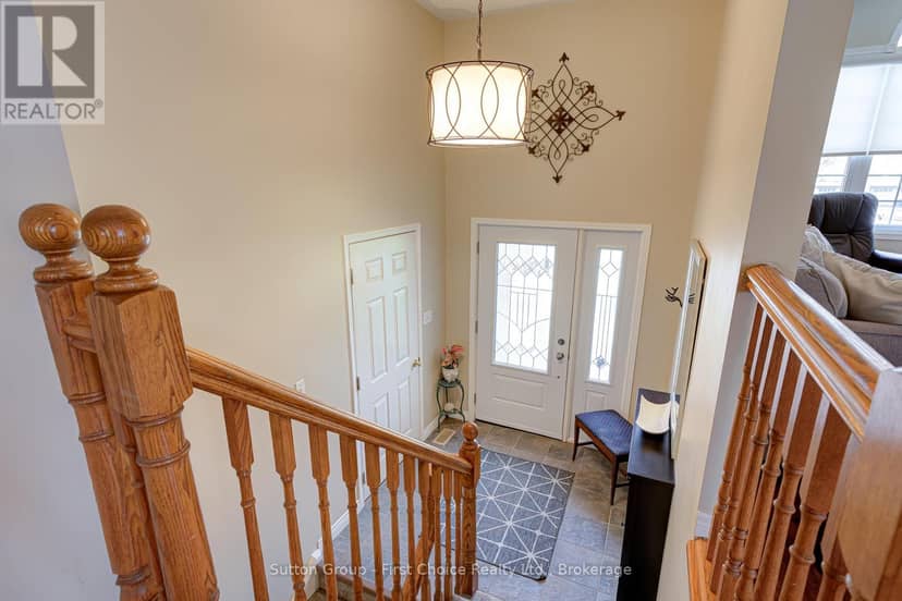 19 Eleanor Street — photo 9 of 40