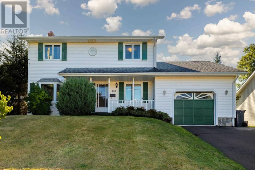 633 Queen Street — photo 1 of 40