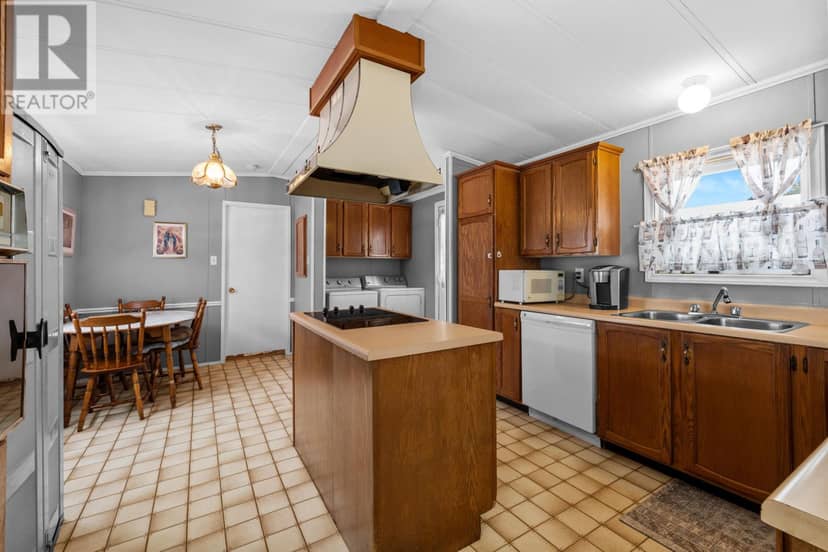 88 Mariner Drive — photo 10 of 27
