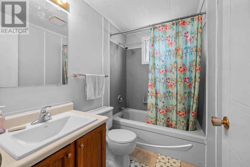 88 Mariner Drive — photo 17 of 27