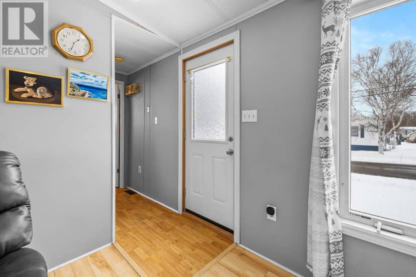 88 Mariner Drive — photo 6 of 27
