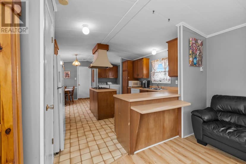 88 Mariner Drive — photo 9 of 27