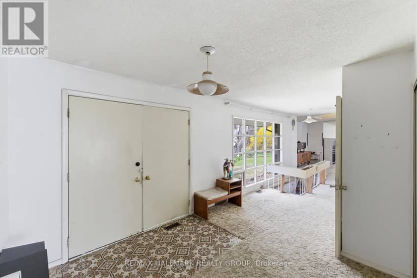 111 Elmgrove Road — photo 4 of 40