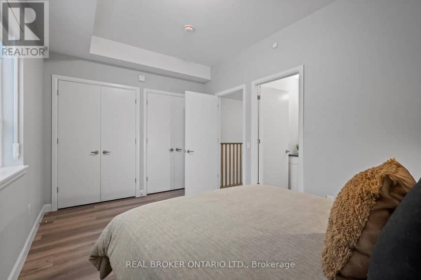 207 - 51 David Street — photo 22 of 35