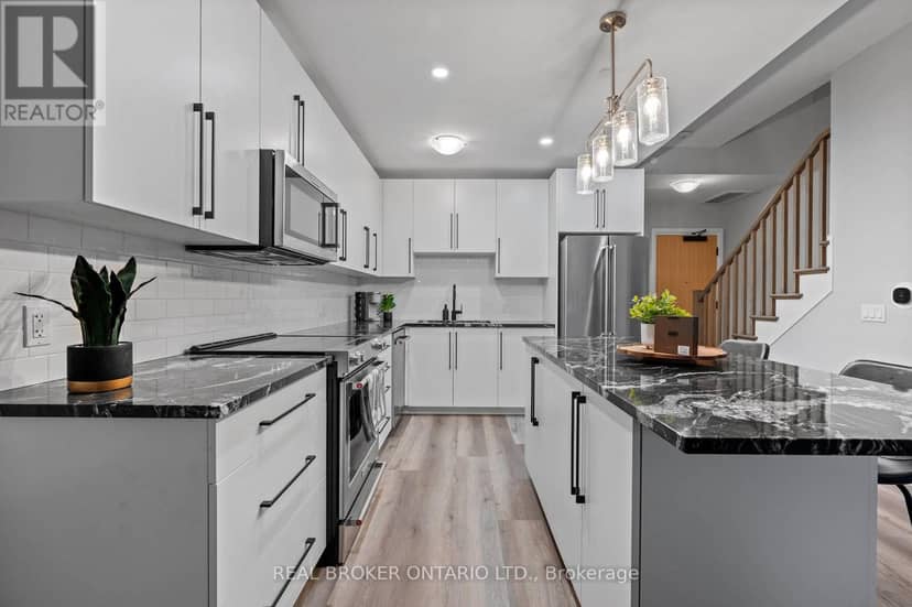 207 - 51 David Street — photo 6 of 35