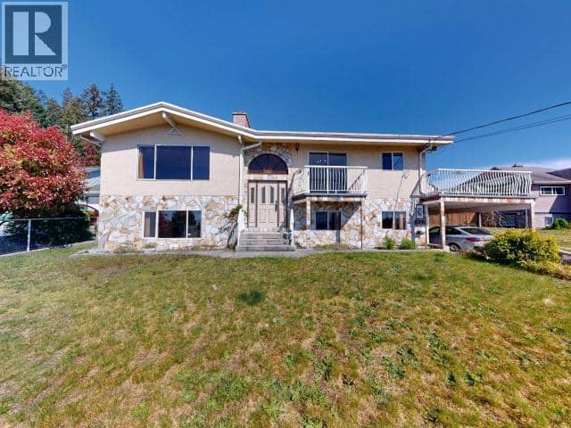 4688 FERNWOOD AVE, Powell River