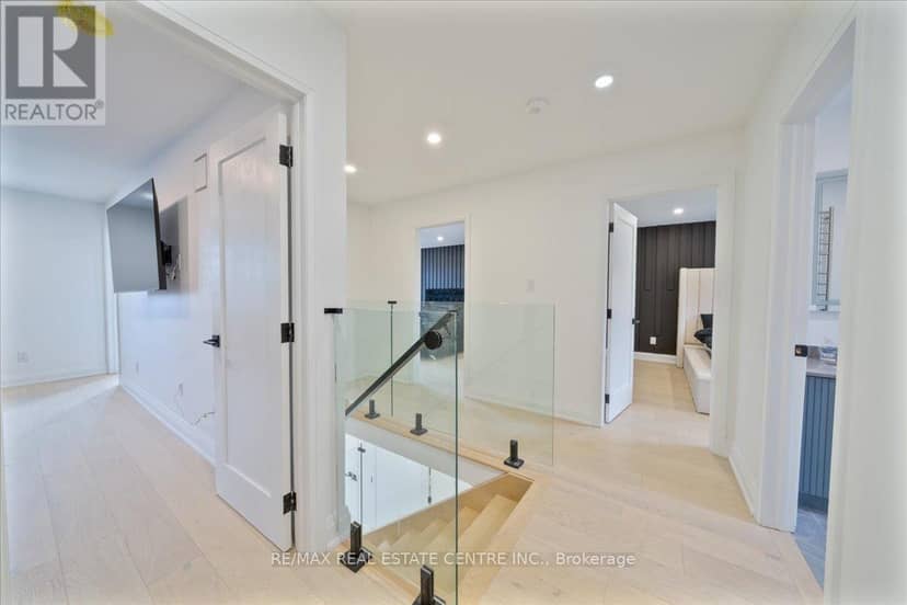 32 Elena Court — photo 28 of 40