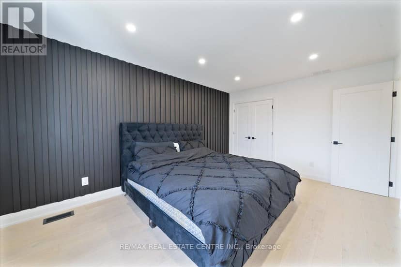 32 Elena Court — photo 33 of 40