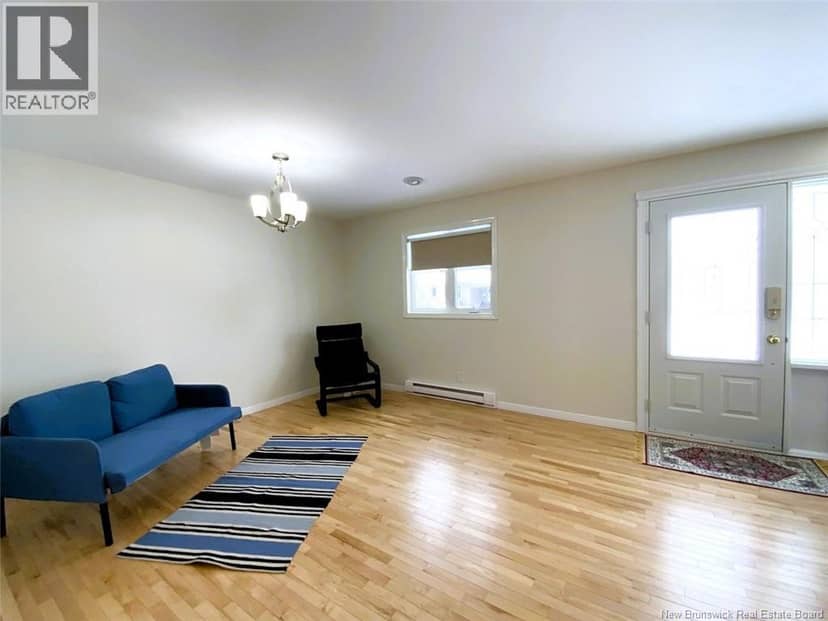 64 Chouinard Avenue — photo 5 of 11