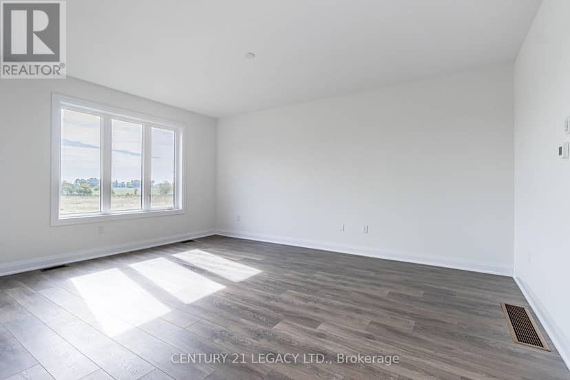 30 Union Boulevard — photo 14 of 35