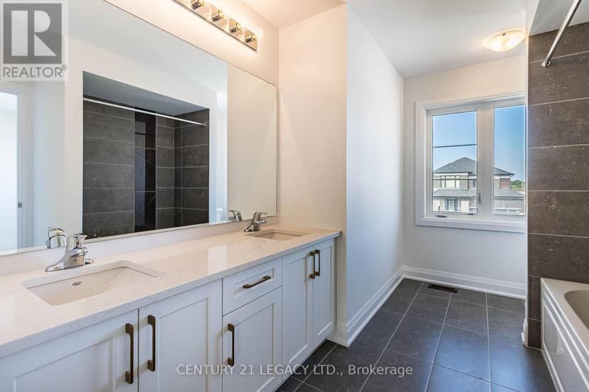 30 Union Boulevard — photo 22 of 35