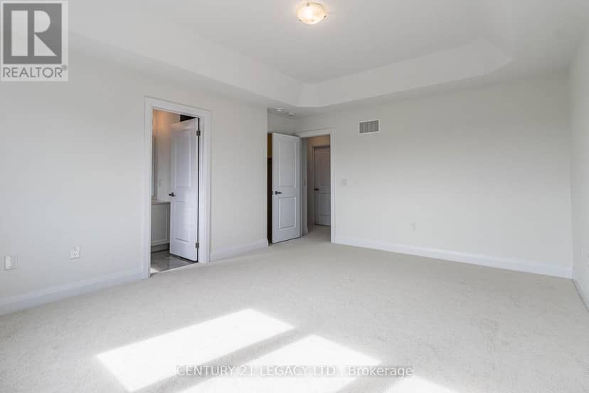 30 Union Boulevard — photo 28 of 35