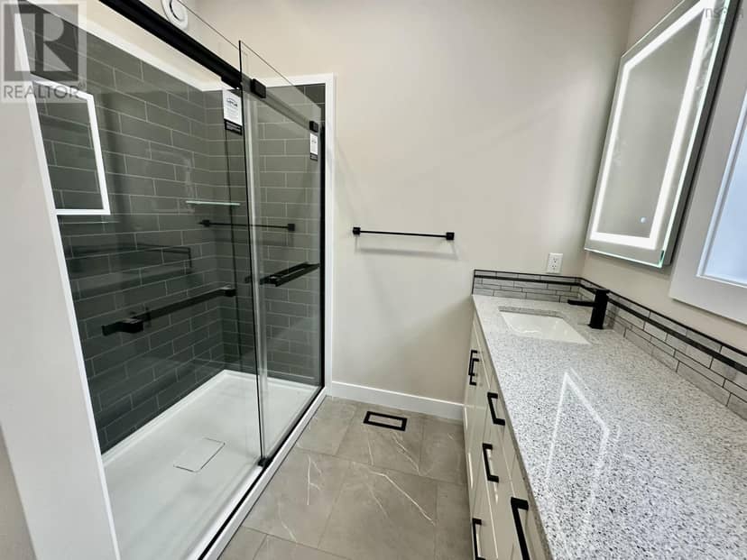 11 Chiavari Close — photo 21 of 40