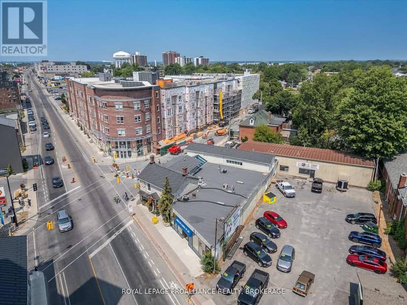 647 Princess Street — photo 9 of 15