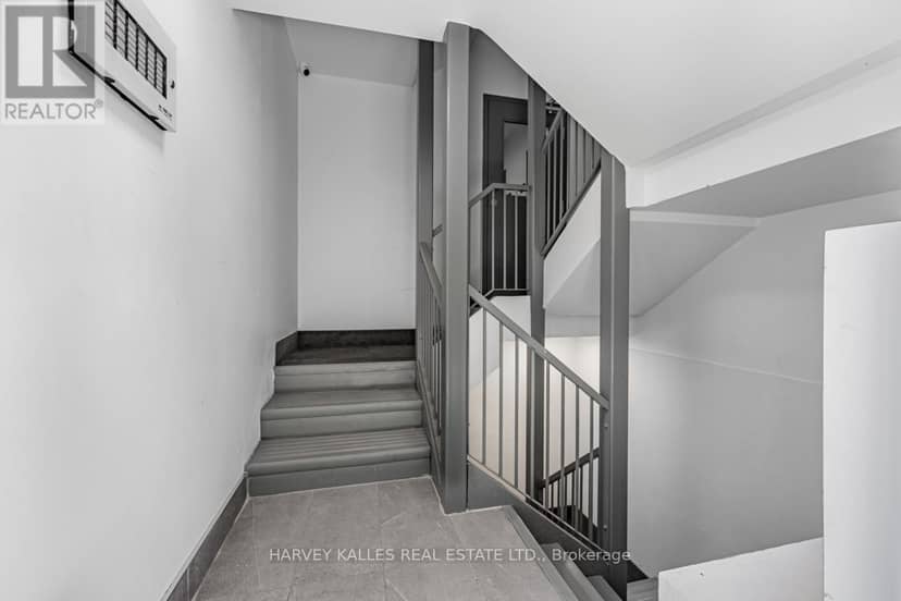 18 Cavell Avenue — photo 5 of 29