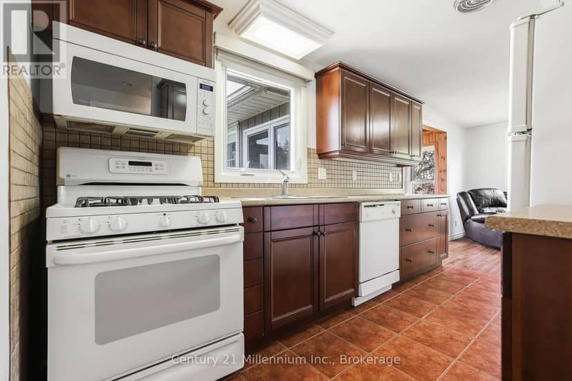 72234 Lakeshore Drive — photo 10 of 16