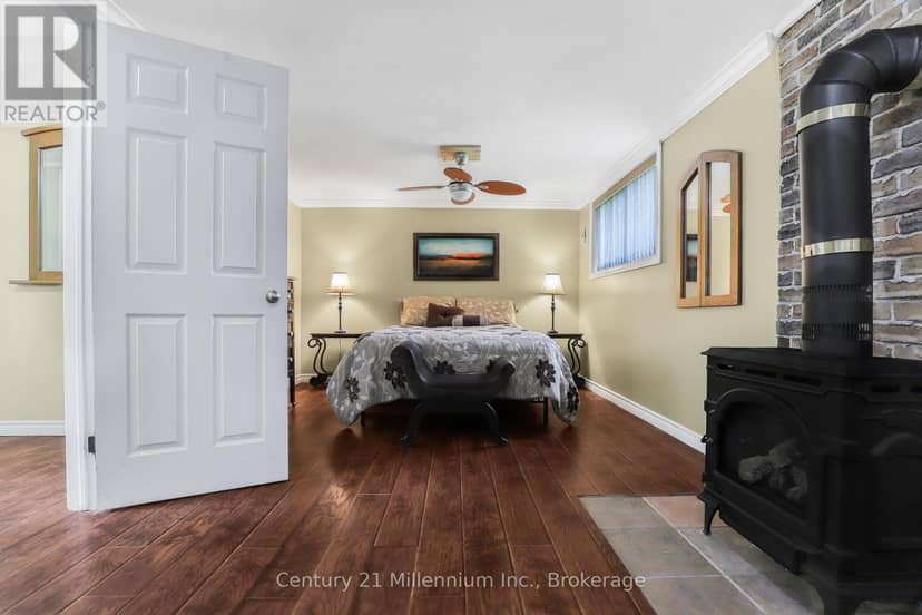 72234 Lakeshore Drive — photo 11 of 16