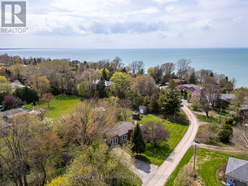 72234 Lakeshore Drive — photo 2 of 16