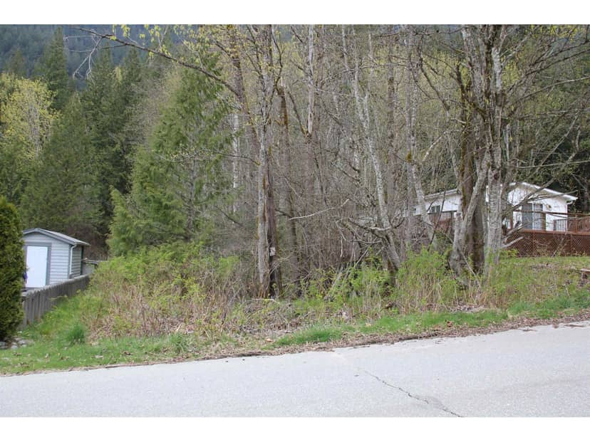 66555 KERELUK ROAD, Kawkawa Lake, Hope, photo 5