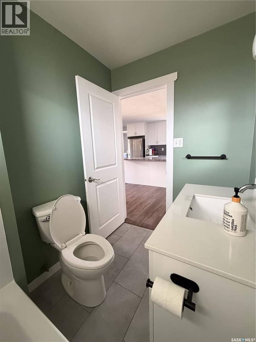 302 Aberdeen STREET — photo 9 of 28