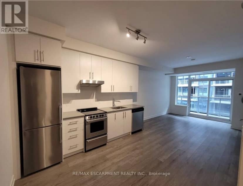 1109 - 212 King William Street — photo 4 of 18