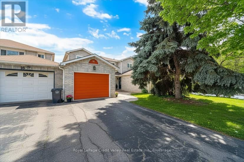 18 Silverstream Road — photo 2 of 40