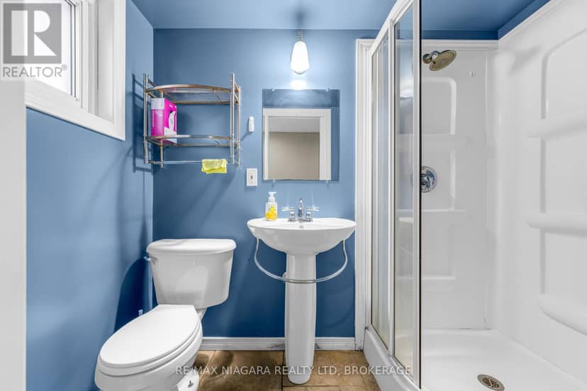 46 Macoomb Drive — photo 11 of 38