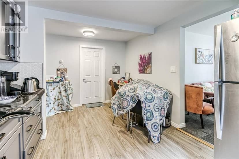 1471-1477 Paris Street — photo 11 of 40