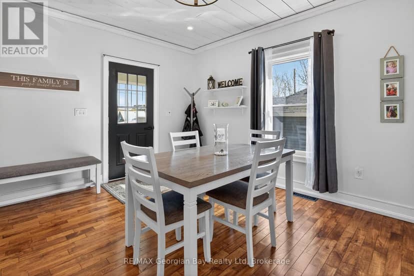 641 Bay Street, Midland, photo 6