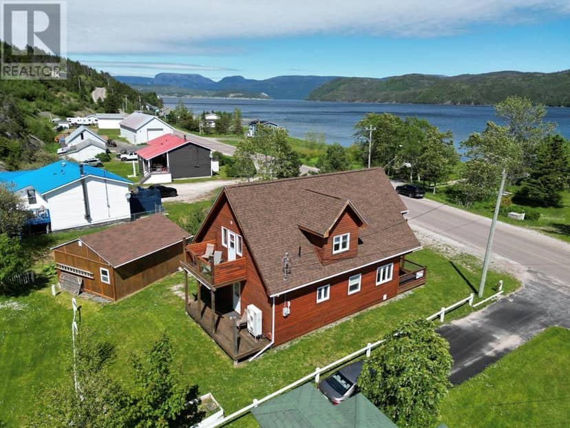 85 Main Road, Woody Point, photo 2