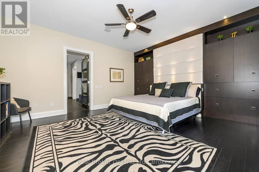 4507 Lakeshore Road — photo 19 of 40