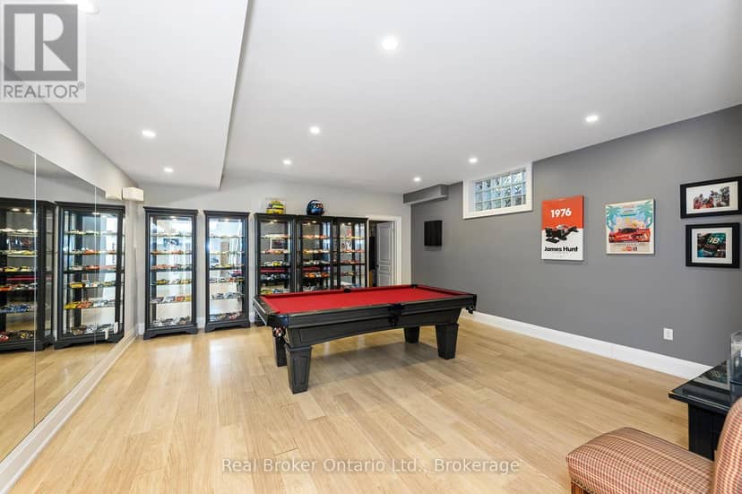 4507 Lakeshore Road — photo 38 of 40
