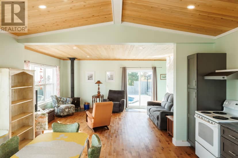 9 Clearview Lane — photo 2 of 40