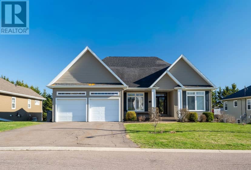59 GARDINER Drive — photo 1 of 40