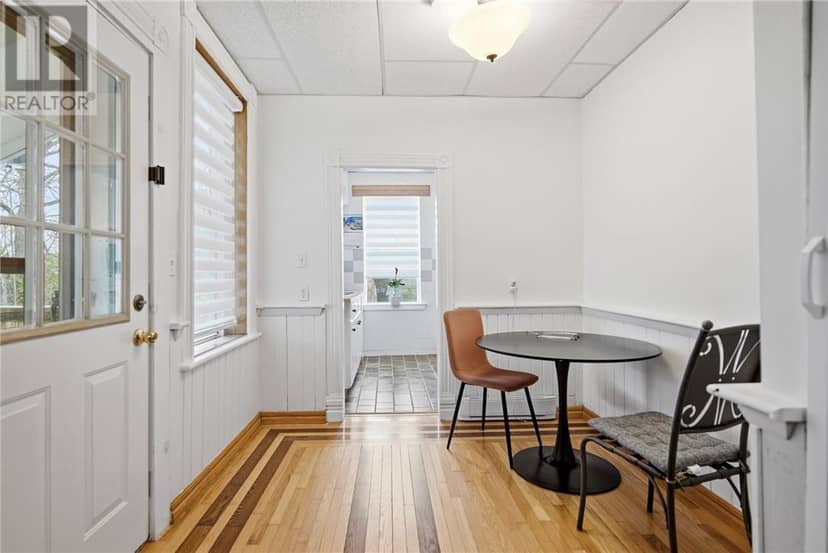 75 Wellington Street — photo 17 of 40