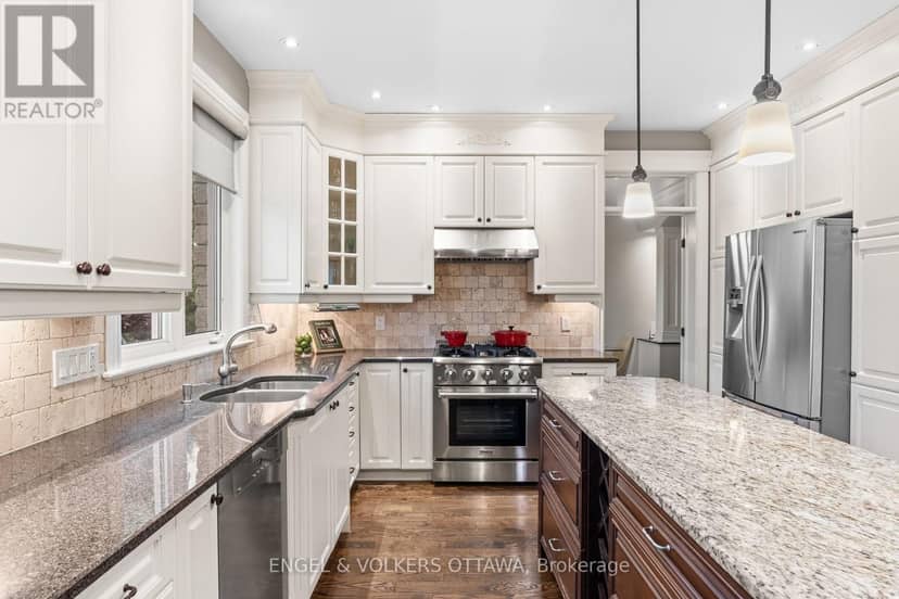 6808 Suncrest Drive — photo 14 of 40