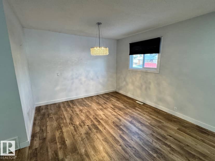 18404 66 AV NW, Edmonton, photo 3