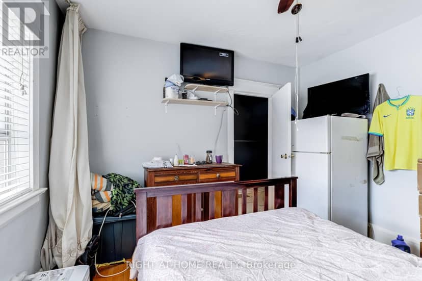 16 Pryor Avenue, Toronto, photo 4