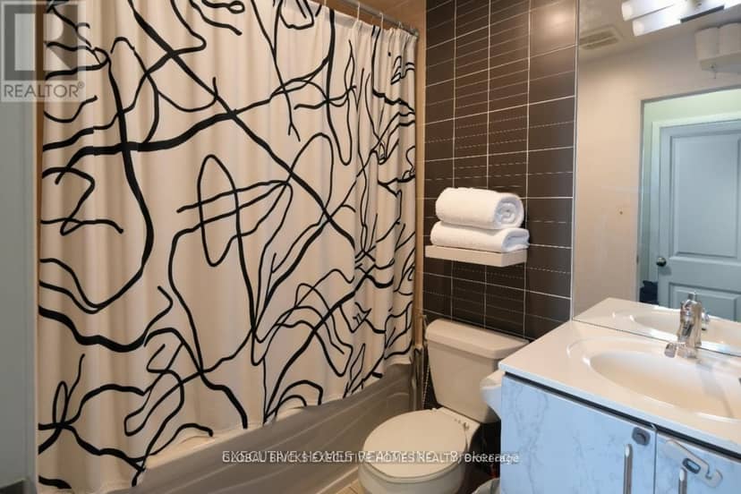 PH101 - 225 Sherway Gardens Road — photo 7 of 12