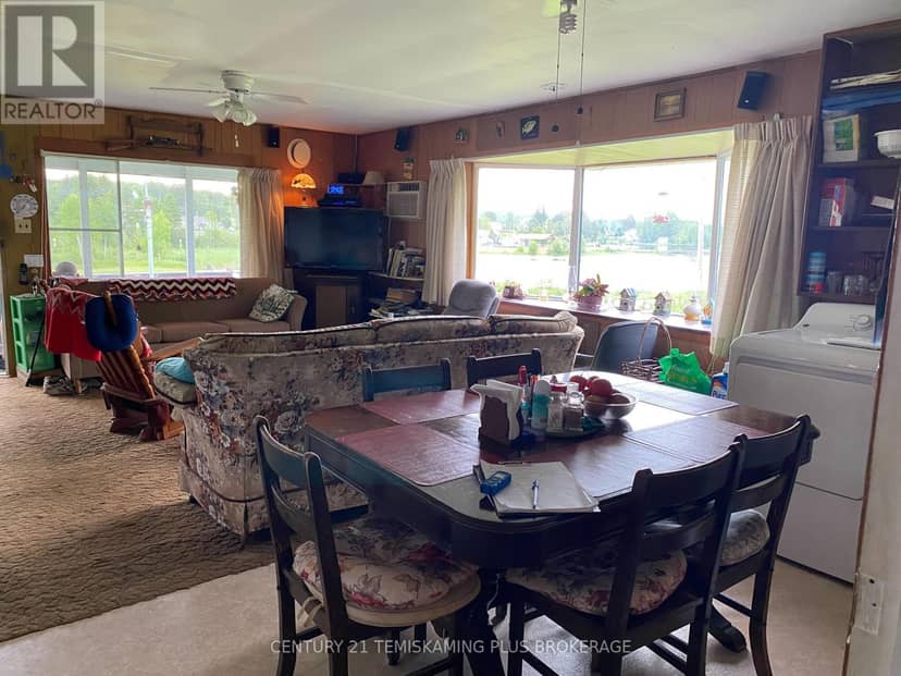 43 Proulx Street, Timiskaming, photo 2