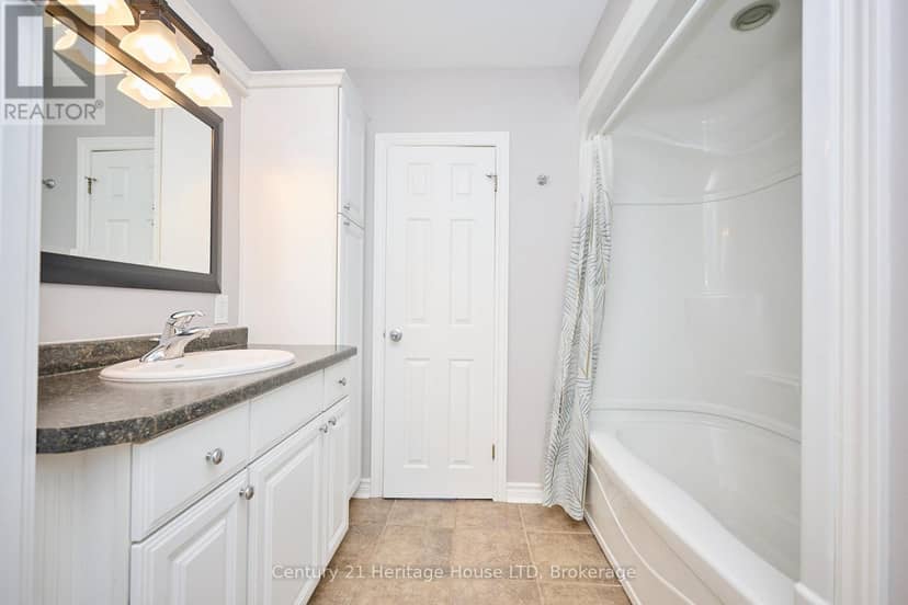148 Champlain Drive — photo 12 of 34