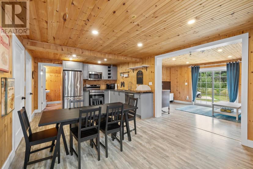 10 Creek Road — photo 18 of 40