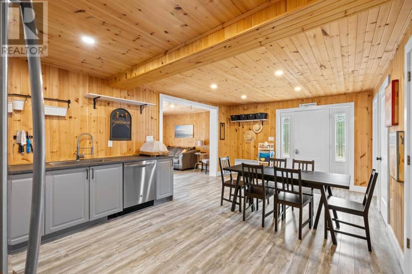 10 Creek Road — photo 22 of 40